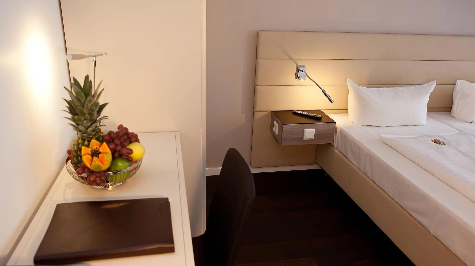 Manhattan Hotel Frankfurt nad Mohanem