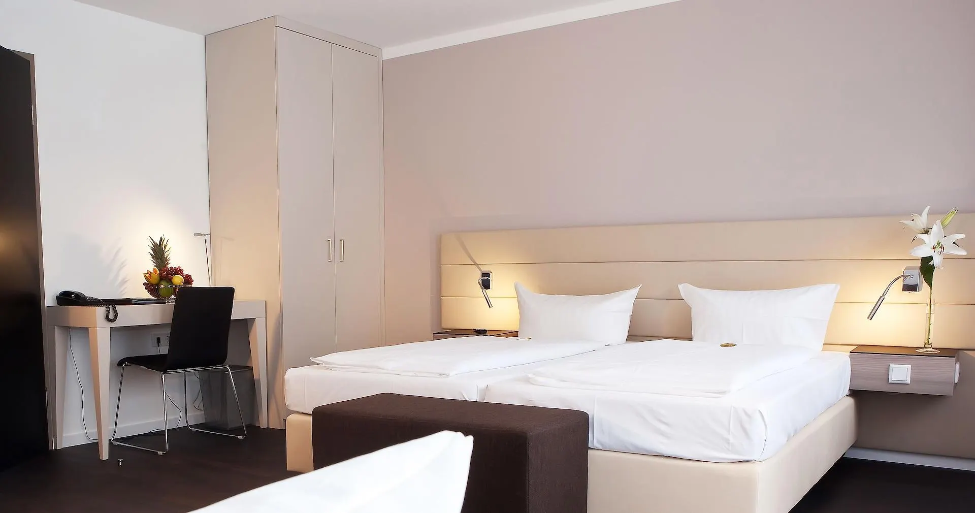 Manhattan Hotel Frankfurt nad Mohanem