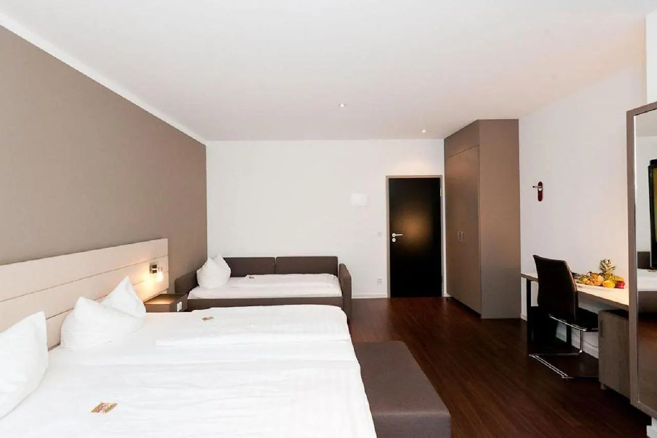 Manhattan Hotel Frankfurt nad Mohanem 4*,  Německo